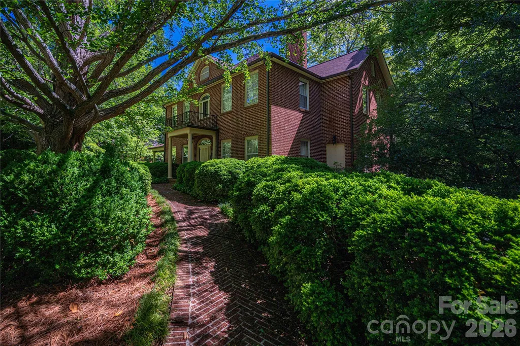 805 S Aspen Street Lincolnton NC 28092