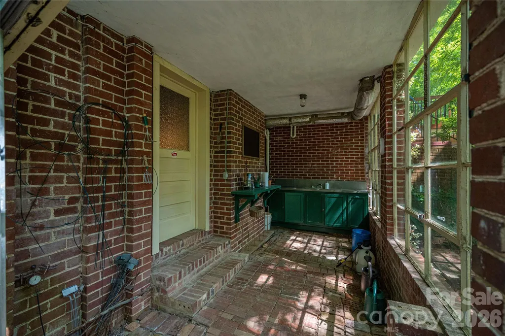 805 S Aspen Street Lincolnton NC 28092