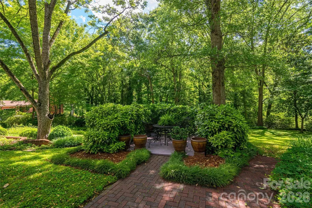 805 S Aspen Street Lincolnton NC 28092