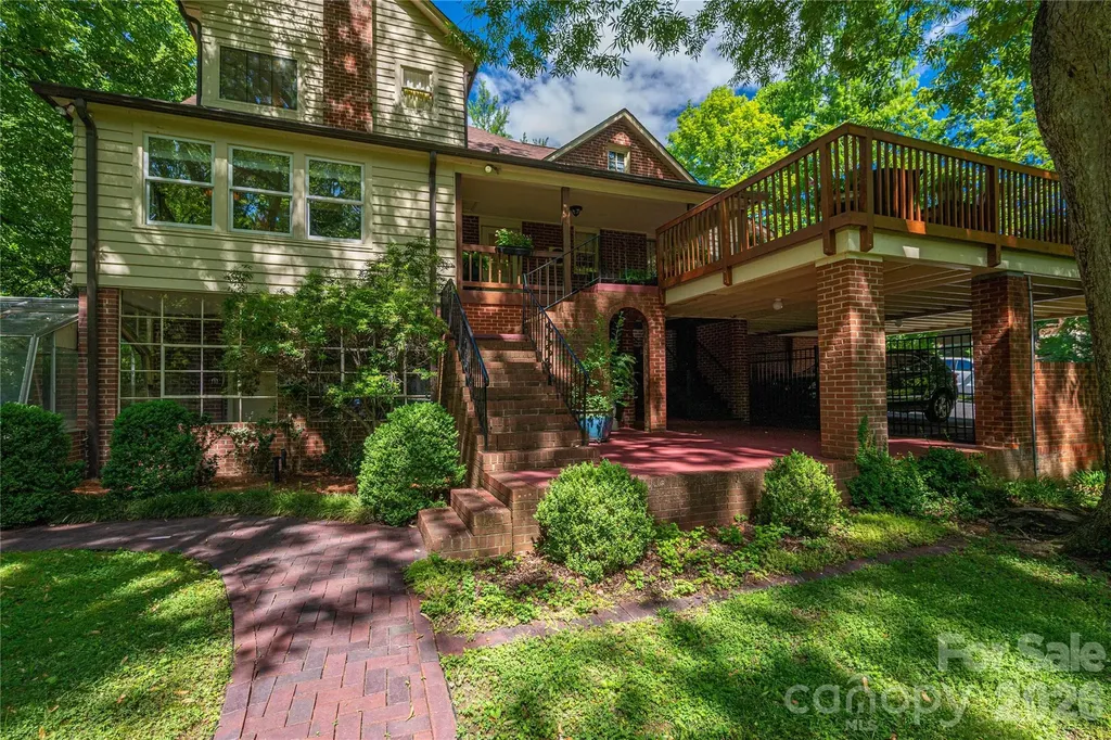 805 S Aspen Street Lincolnton NC 28092