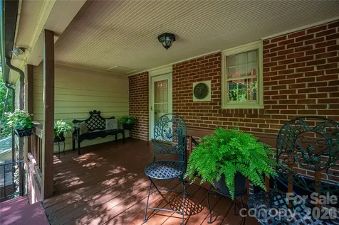 805 S Aspen Street Lincolnton NC 28092