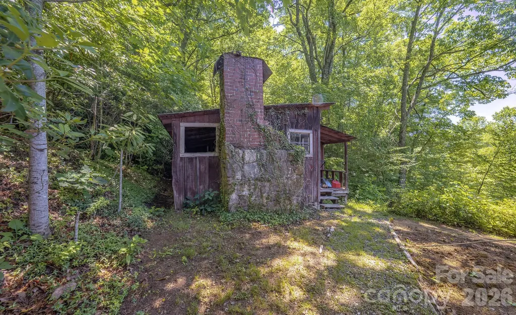 1712 Little Creek Road Hot Springs NC 28743