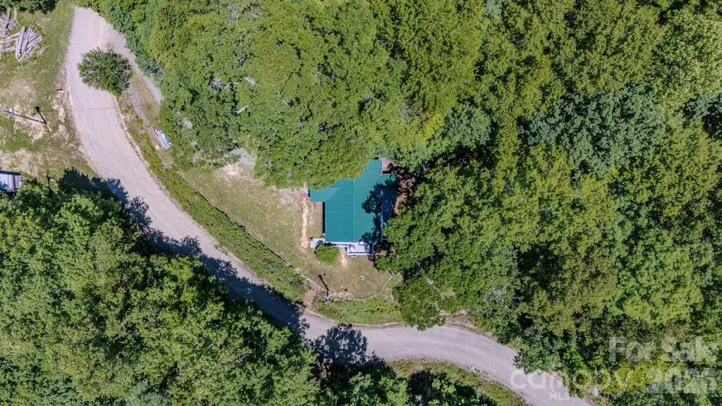 1712 Little Creek Road Hot Springs NC 28743