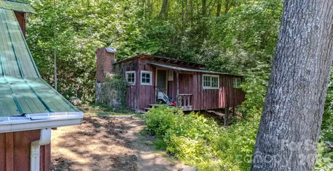 1712 Little Creek Road Hot Springs NC 28743