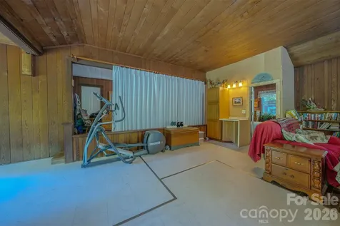 1712 Little Creek Road Hot Springs NC 28743