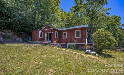 1712 Little Creek Road Hot Springs NC 28743