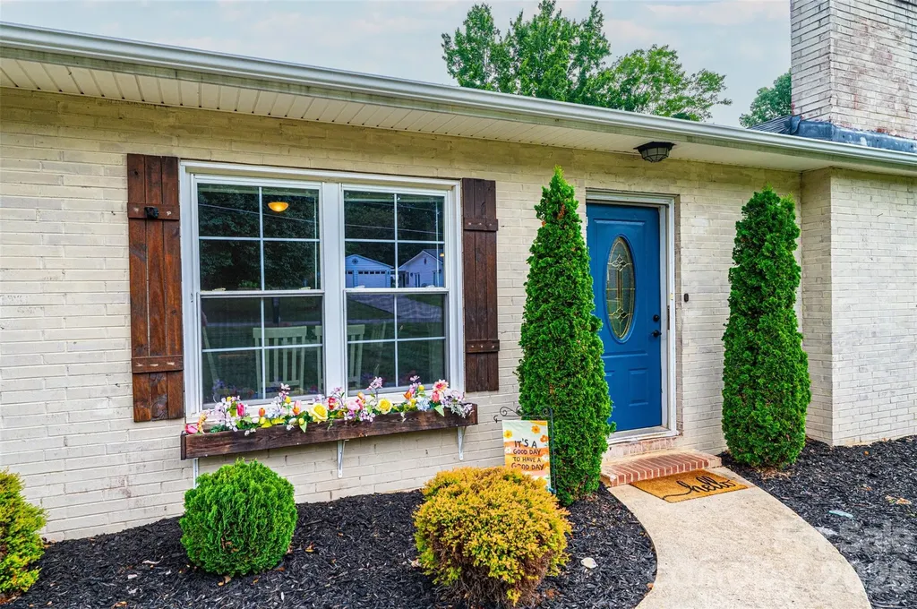 108 Merrywood Drive Lenoir NC 28645