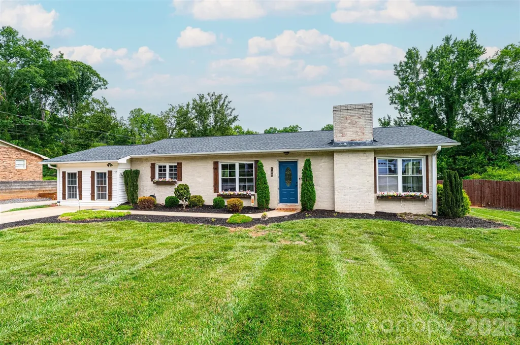 108 Merrywood Drive Lenoir NC 28645