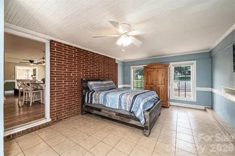 108 Merrywood Drive Lenoir NC 28645