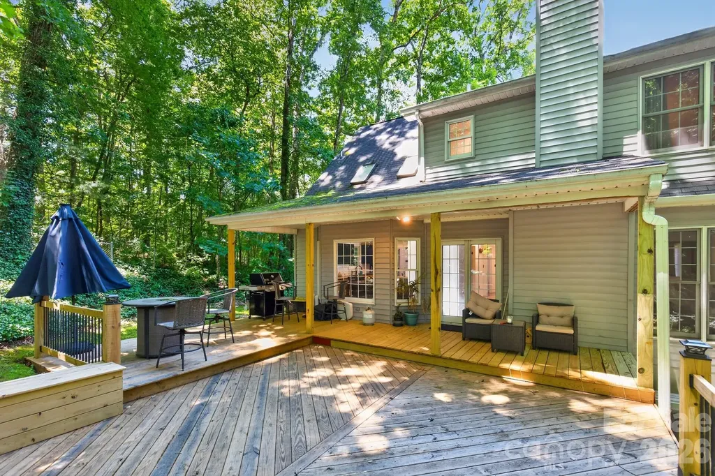 163 Canaan Drive Candler NC 28715