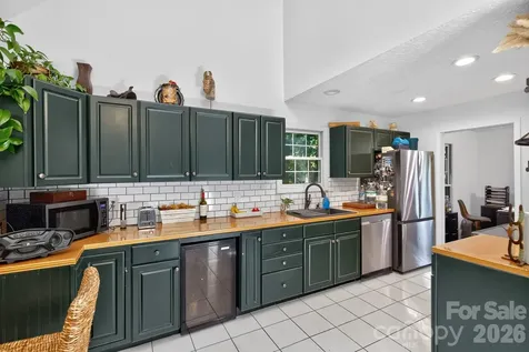 163 Canaan Drive Candler NC 28715