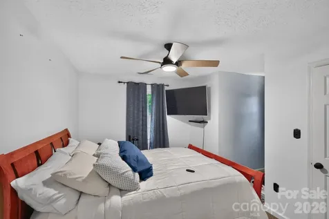 163 Canaan Drive Candler NC 28715