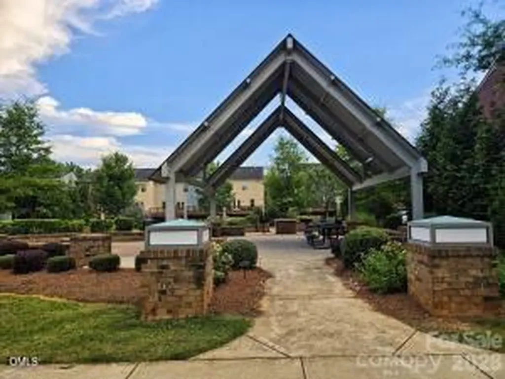 3742 Speer Boulevard Charlotte NC 28217