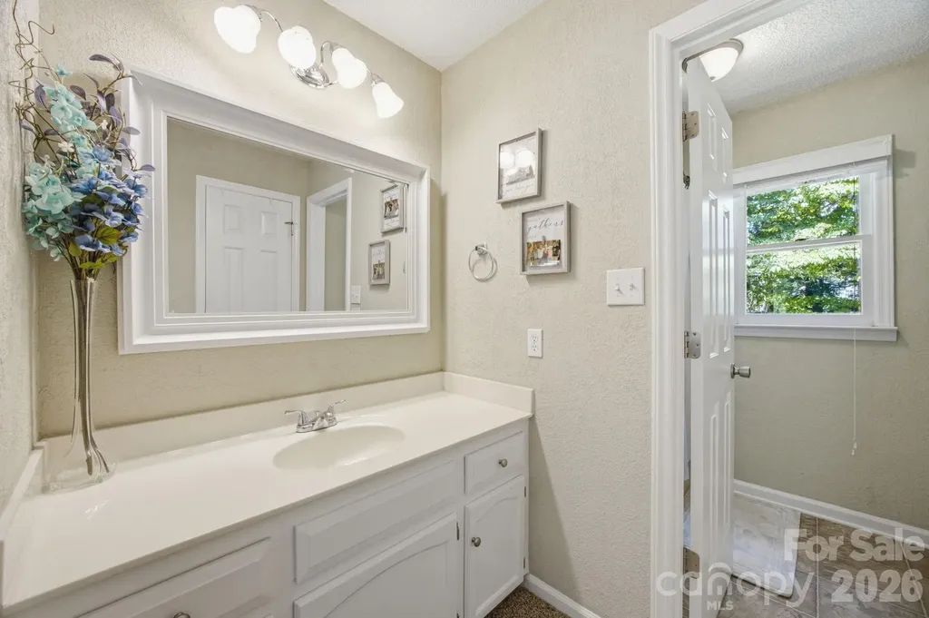 112 Bristlecone Court Gastonia NC 28056
