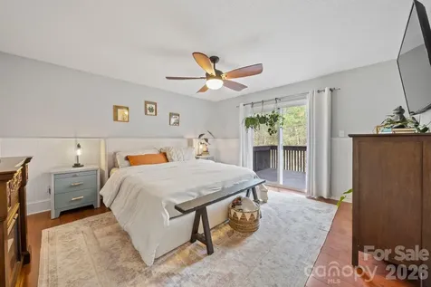 350 21st Avenue Drive NW Hickory NC 28601