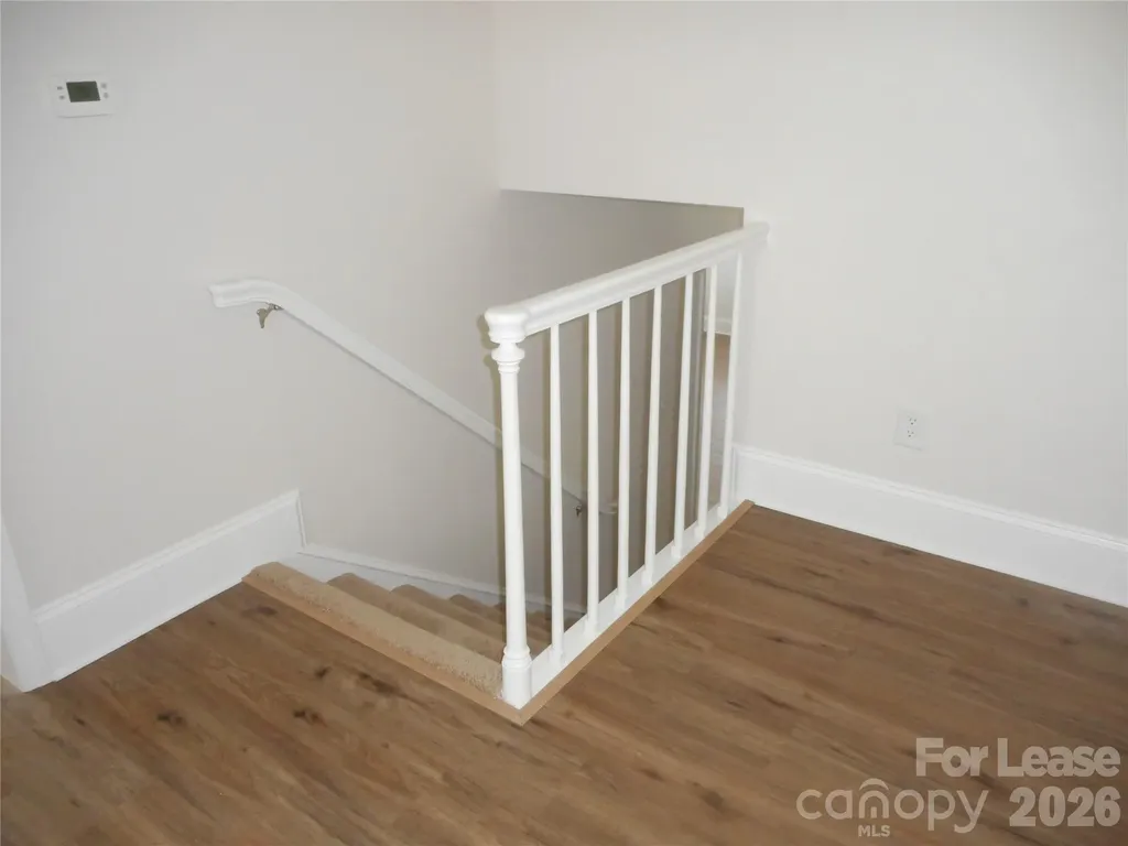 7556 Thorncliff Drive Charlotte NC 28210
