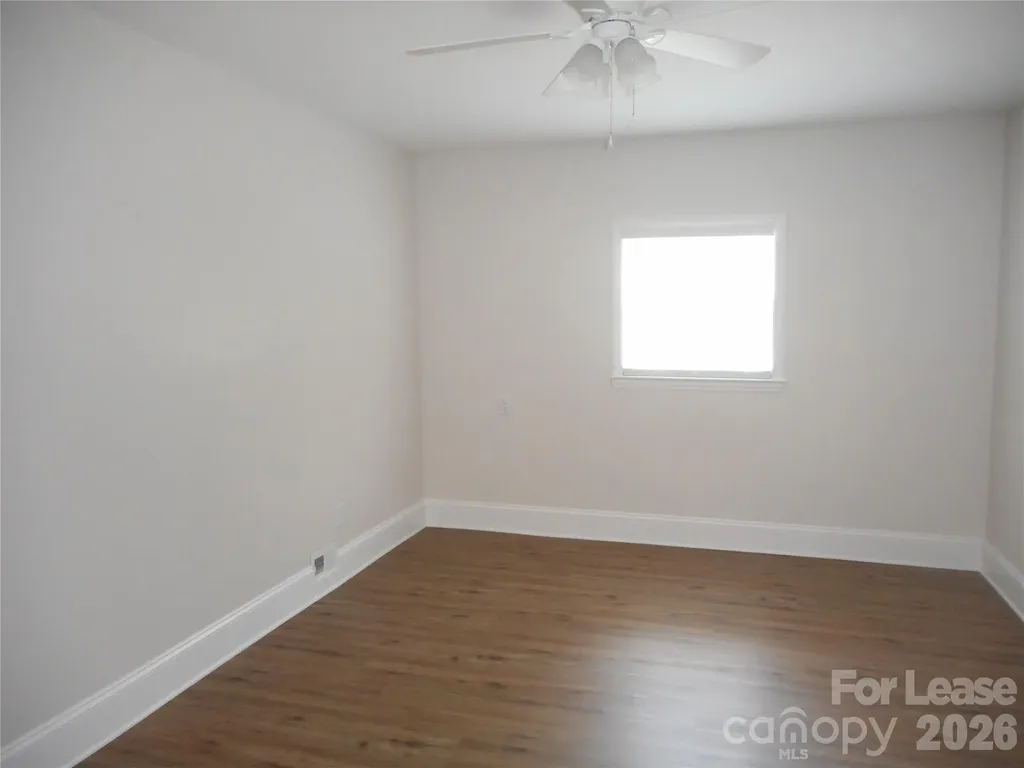 7556 Thorncliff Drive Charlotte NC 28210