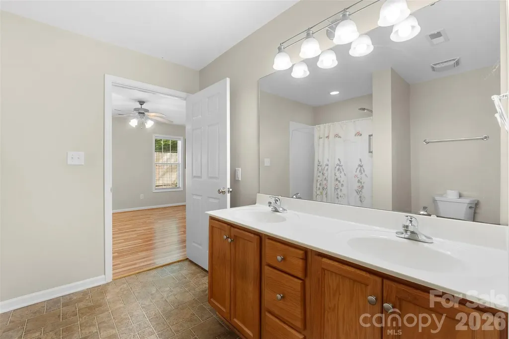 402 Pinefield Place Thomasville NC 27360