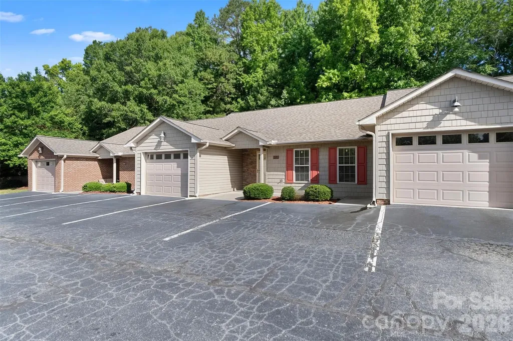 402 Pinefield Place Thomasville NC 27360