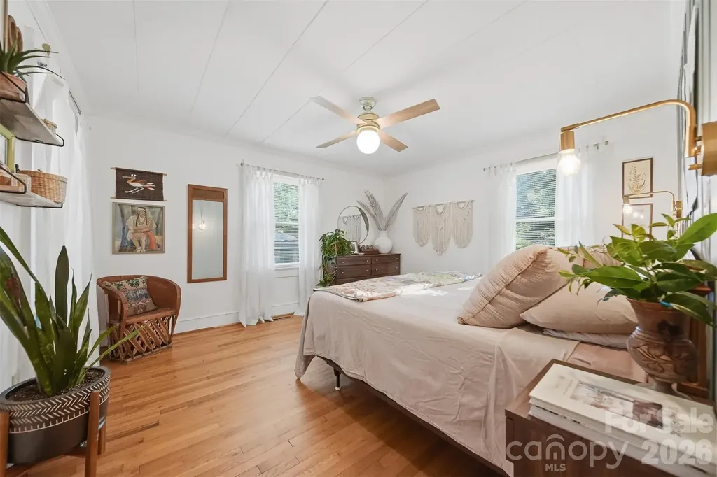 504 W 6th Street Newton NC 28658