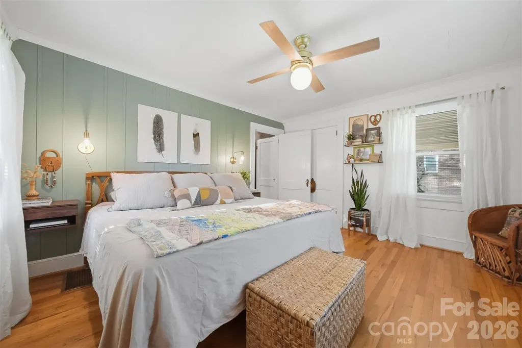 504 W 6th Street Newton NC 28658