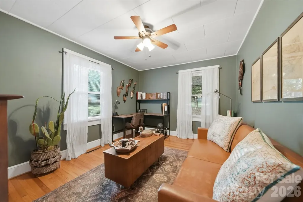 504 W 6th Street Newton NC 28658