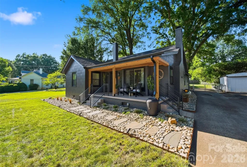 504 W 6th Street Newton NC 28658
