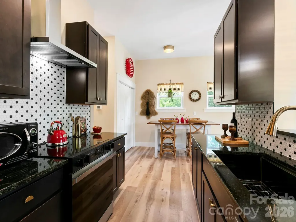 42 Cedar Street Asheville NC 28803