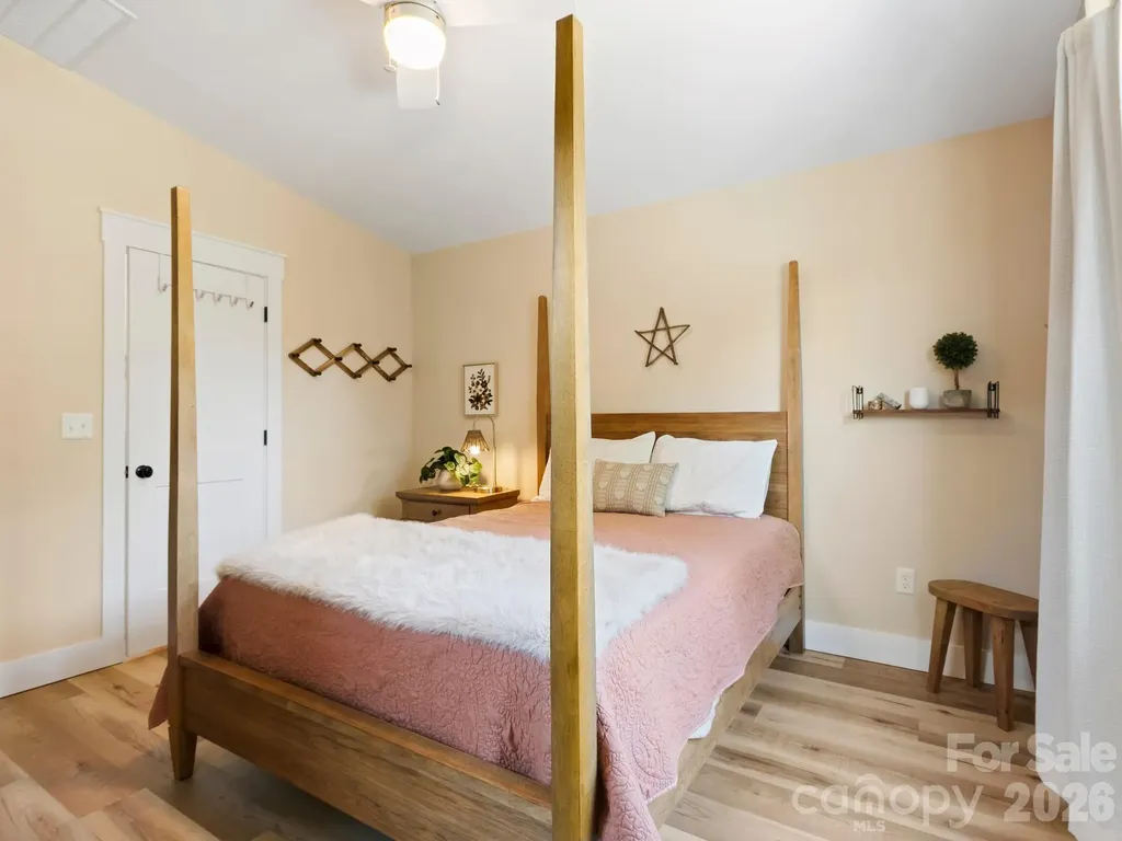 42 Cedar Street Asheville NC 28803