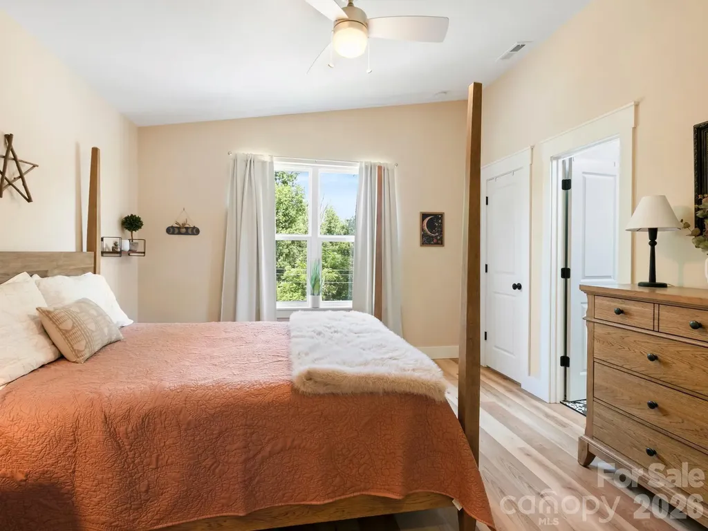 42 Cedar Street Asheville NC 28803