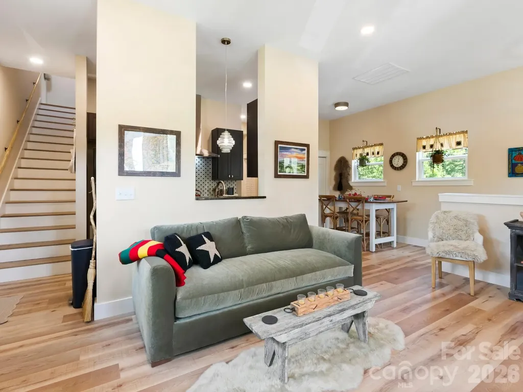 42 Cedar Street Asheville NC 28803