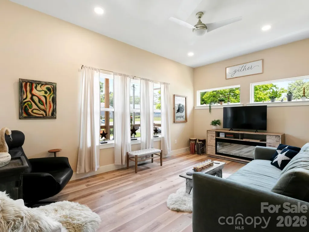 42 Cedar Street Asheville NC 28803