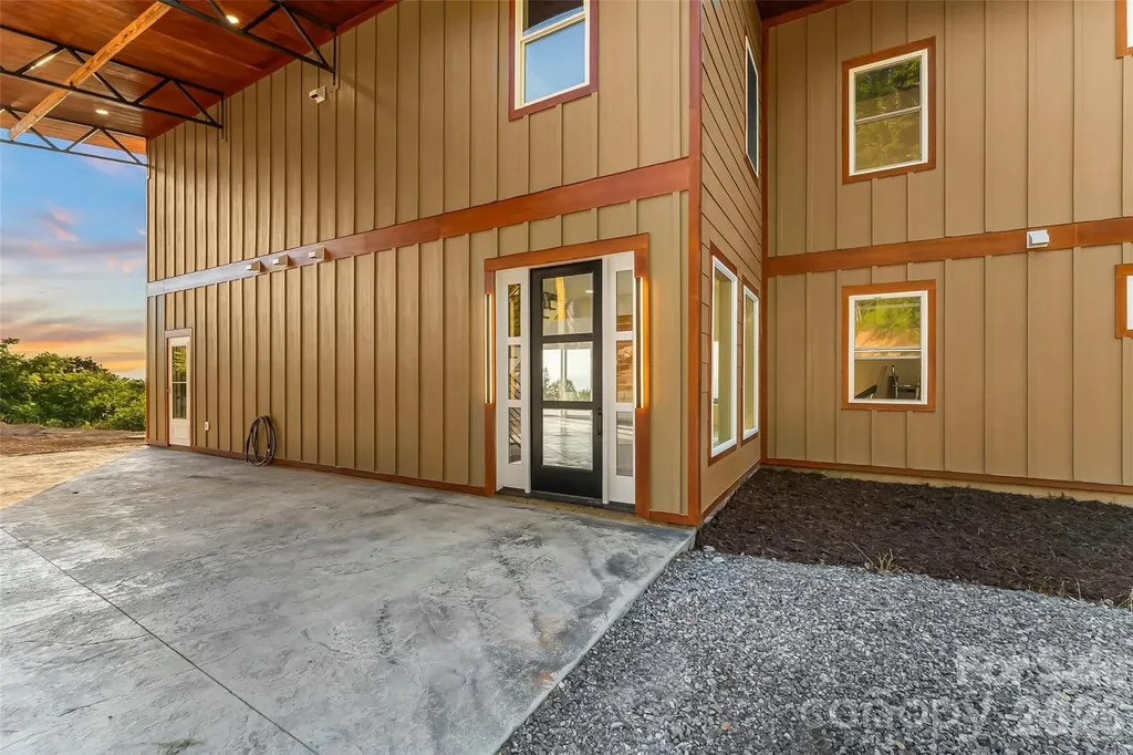 6718 Walkertop Mountain Heights Drive Morganton NC 28655