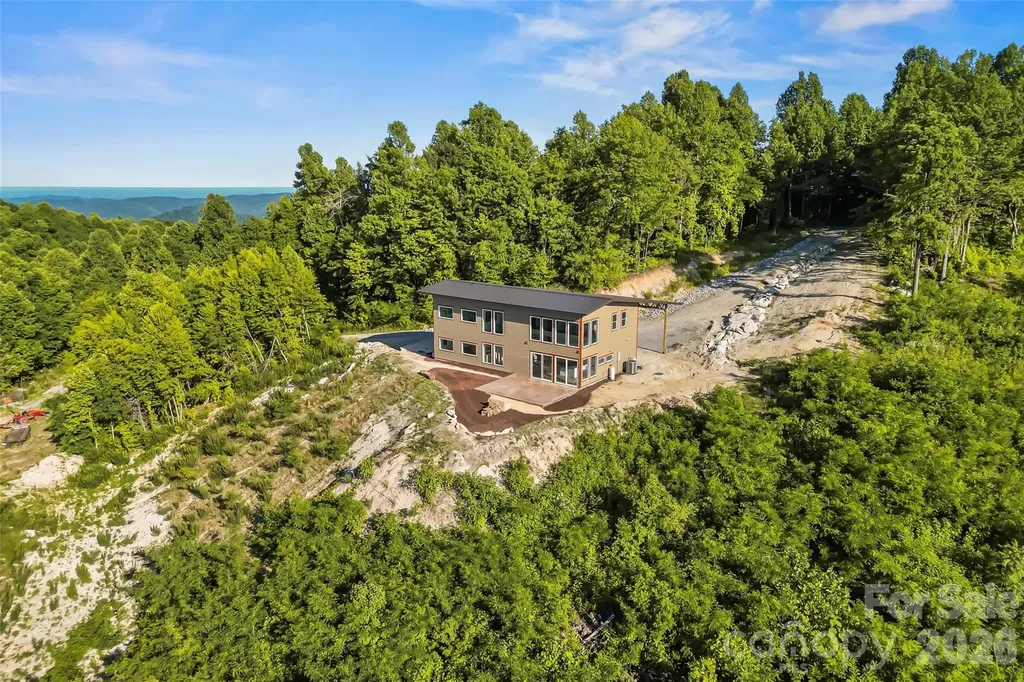 6718 Walkertop Mountain Heights Drive Morganton NC 28655