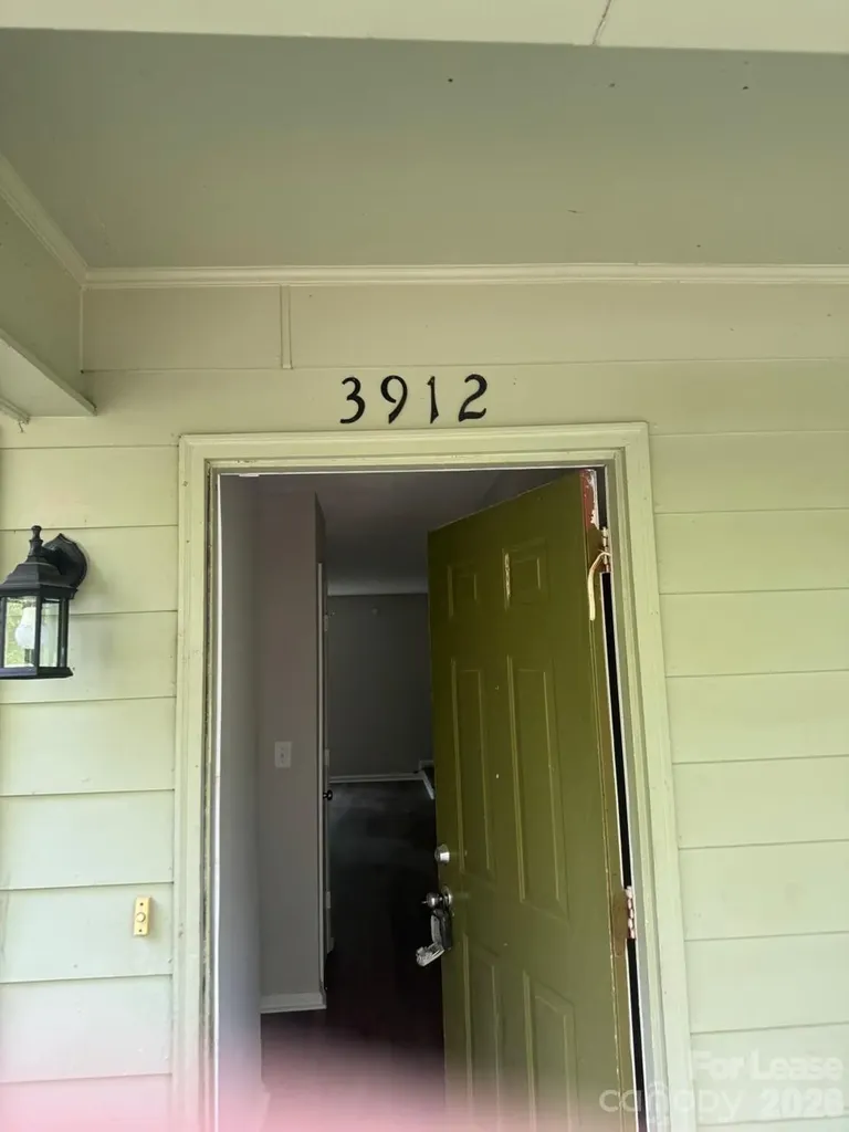 3912 Briarhill Drive Charlotte NC 28215