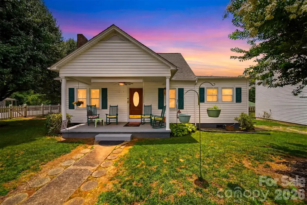 408 Garrou Avenue SE Valdese NC 28690