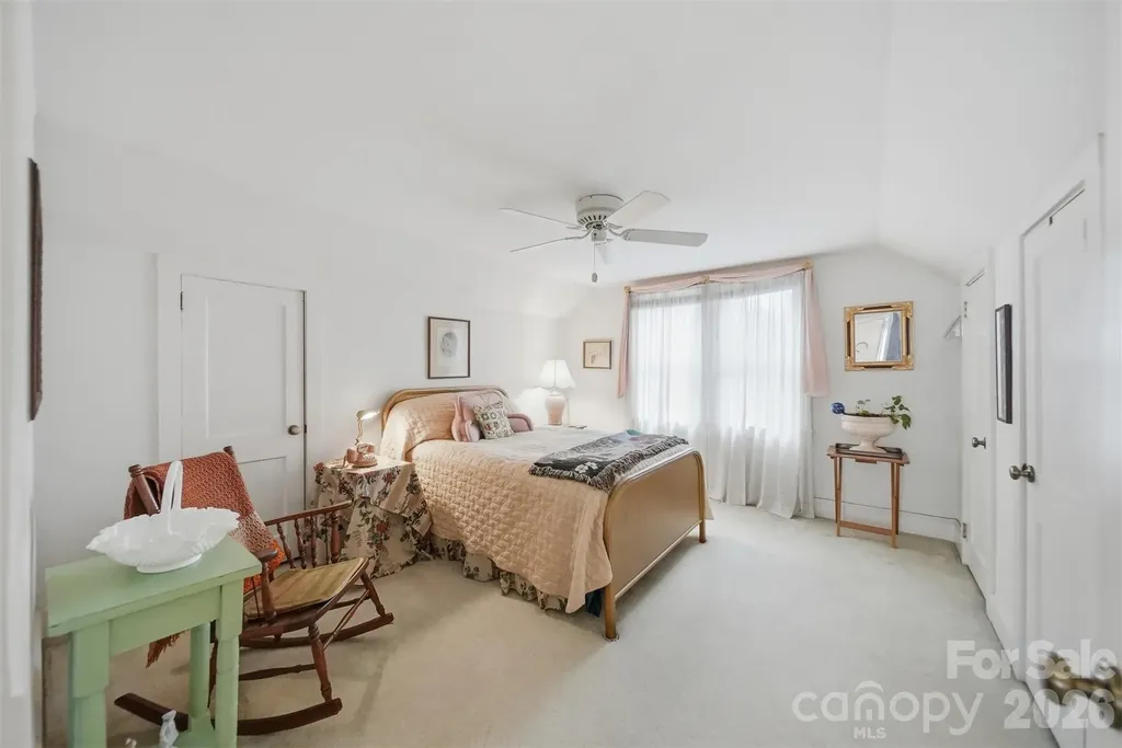 408 Garrou Avenue SE Valdese NC 28690