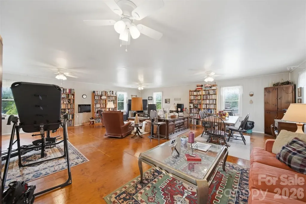 408 Garrou Avenue SE Valdese NC 28690