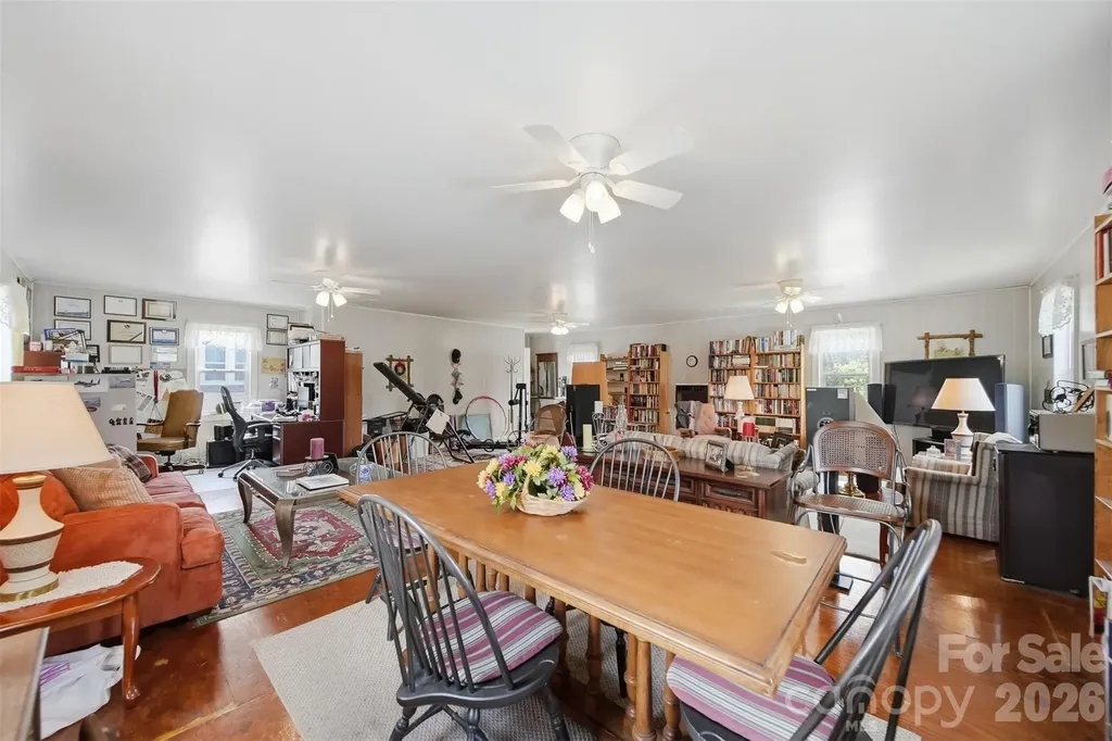 408 Garrou Avenue SE Valdese NC 28690