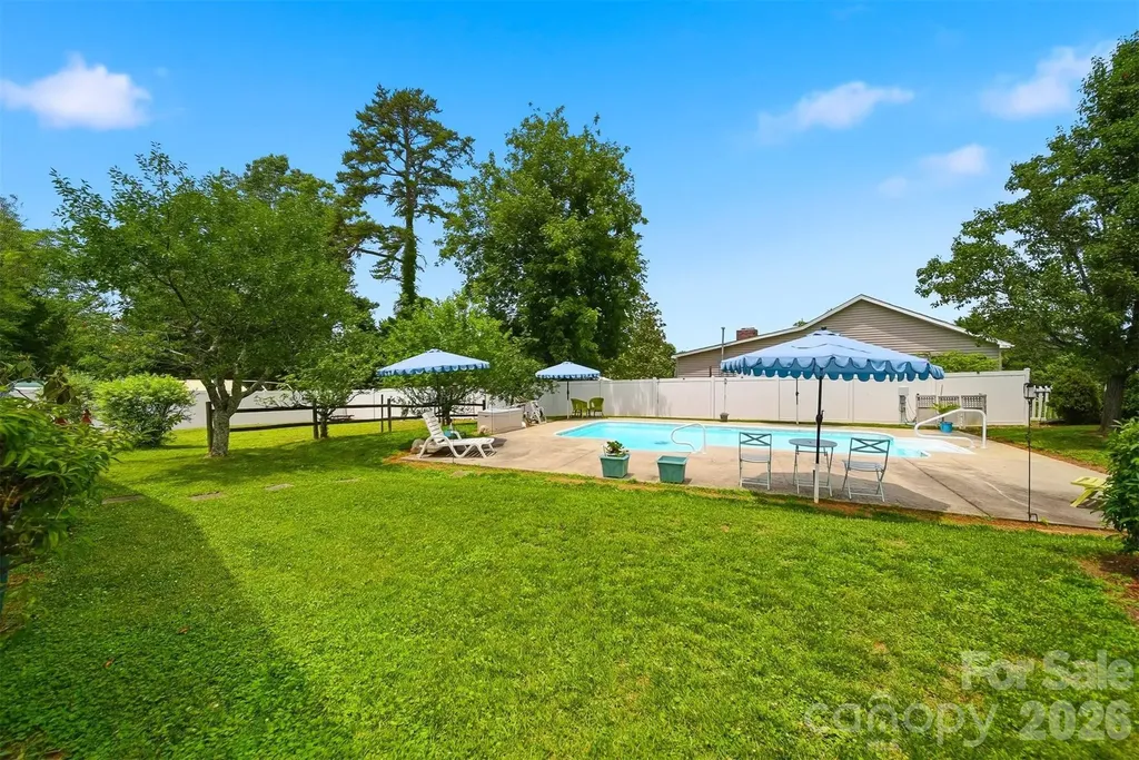 408 Garrou Avenue SE Valdese NC 28690