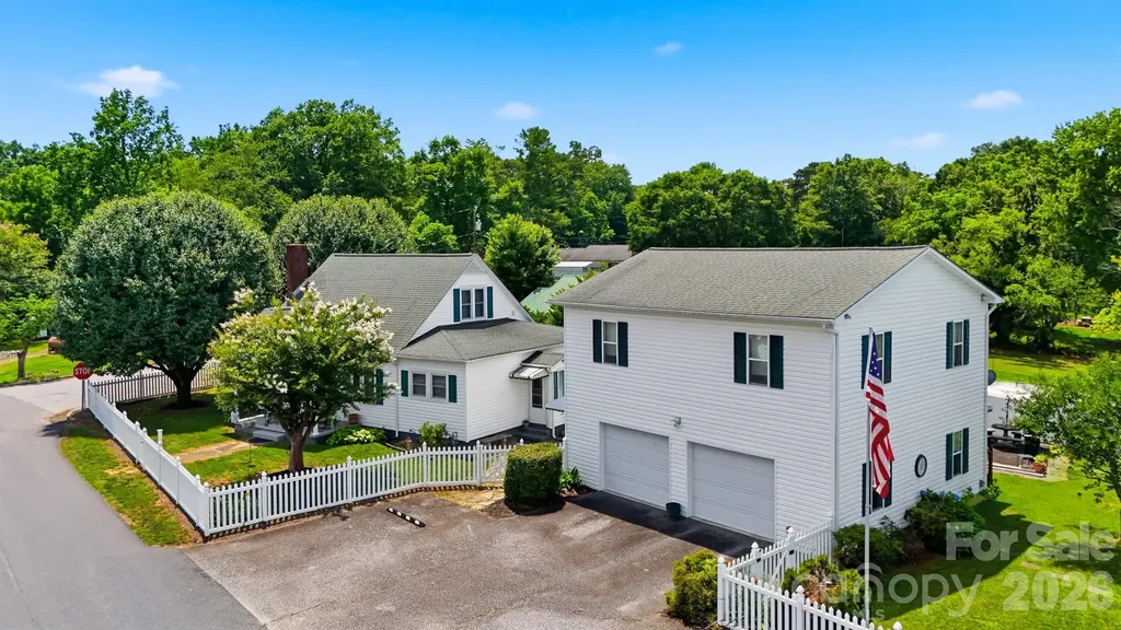 408 Garrou Avenue SE Valdese NC 28690