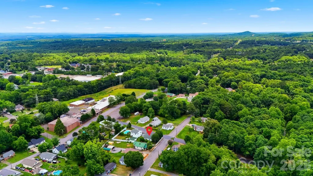 408 Garrou Avenue SE Valdese NC 28690
