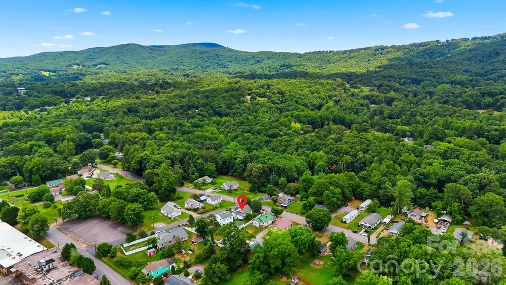 408 Garrou Avenue SE Valdese NC 28690
