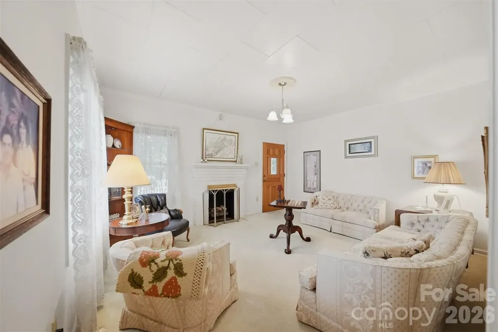 408 Garrou Avenue SE Valdese NC 28690