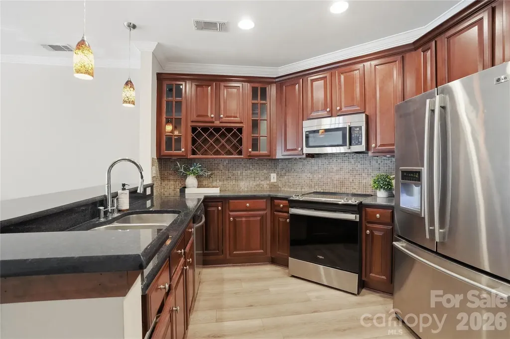 400 N Church Street Charlotte NC 28202