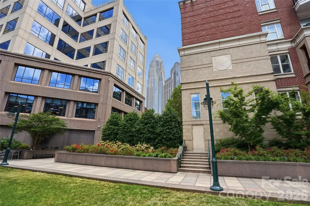 400 N Church Street Charlotte NC 28202
