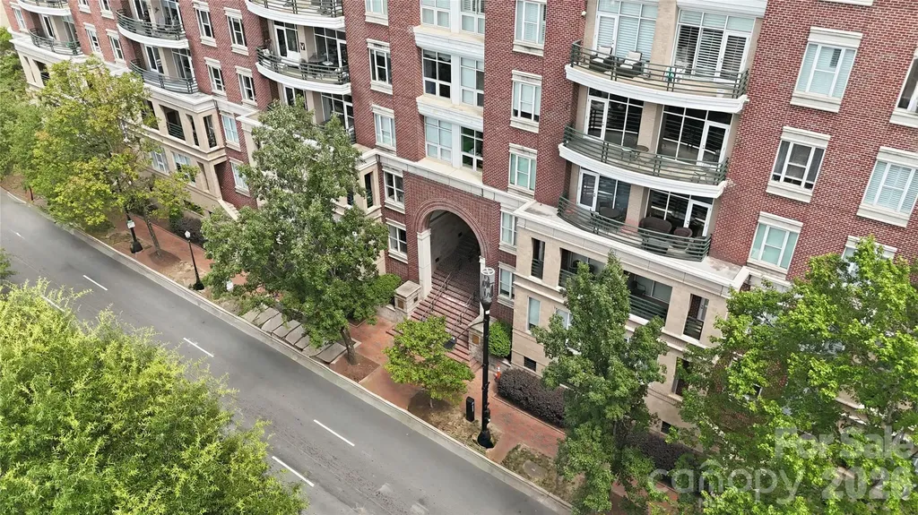 400 N Church Street Charlotte NC 28202