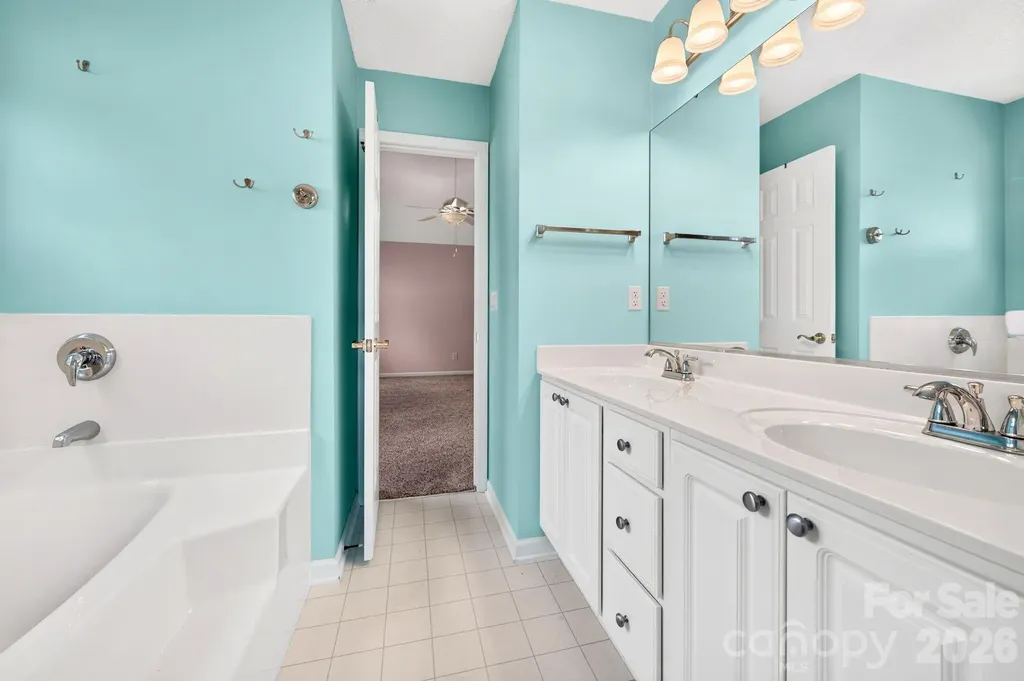 35 Meadow Pathway Drive Fletcher NC 28732