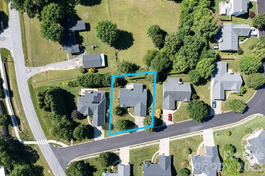 35 Meadow Pathway Drive Fletcher NC 28732