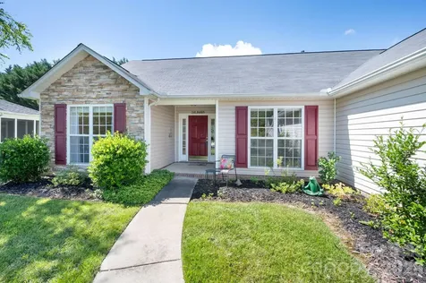 35 Meadow Pathway Drive Fletcher NC 28732